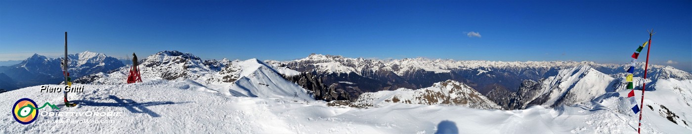 69 Dal Sodadura panorama a nord verso le Alpi Orobie .jpg